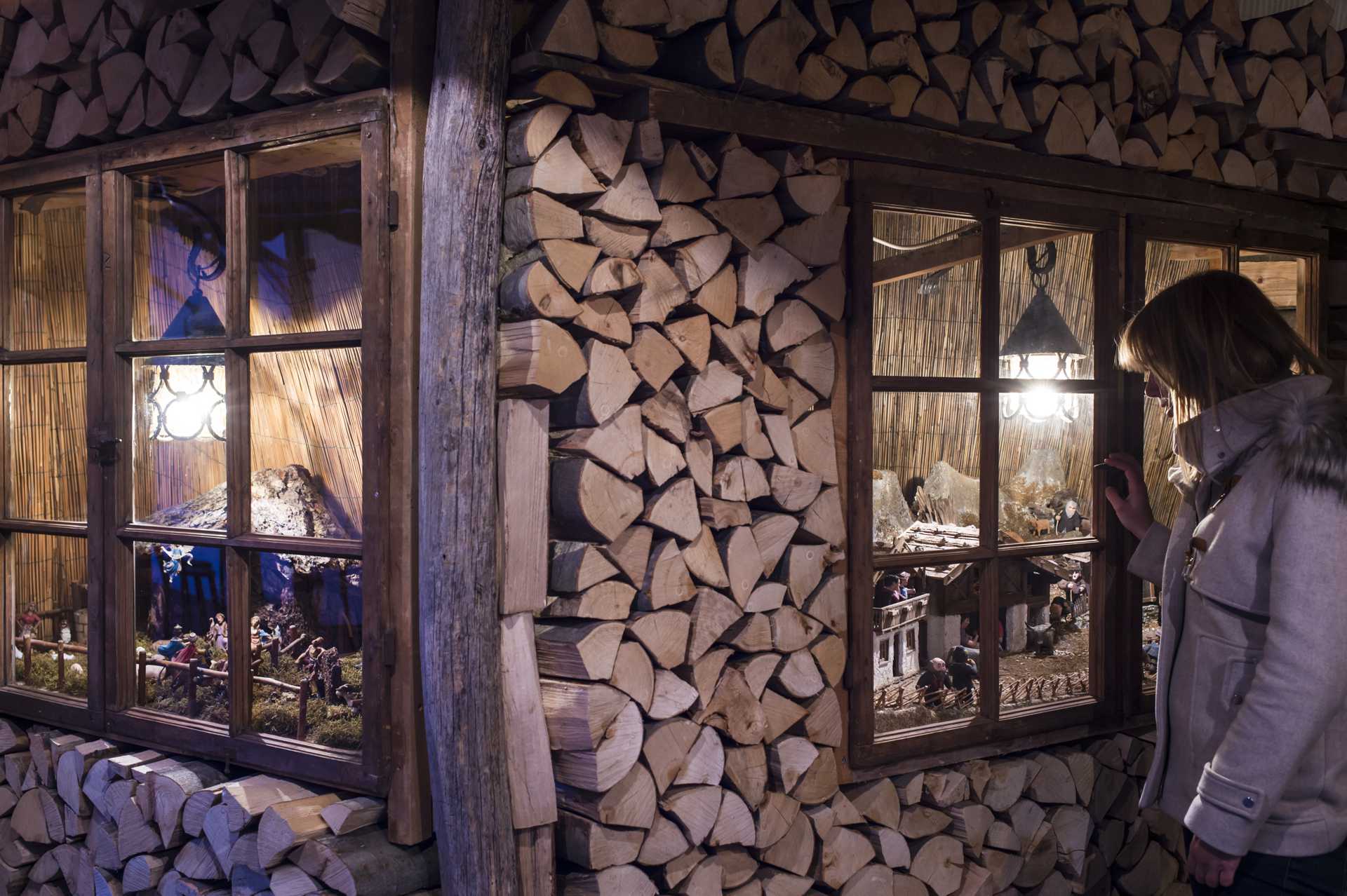 illuminated nativity scenes