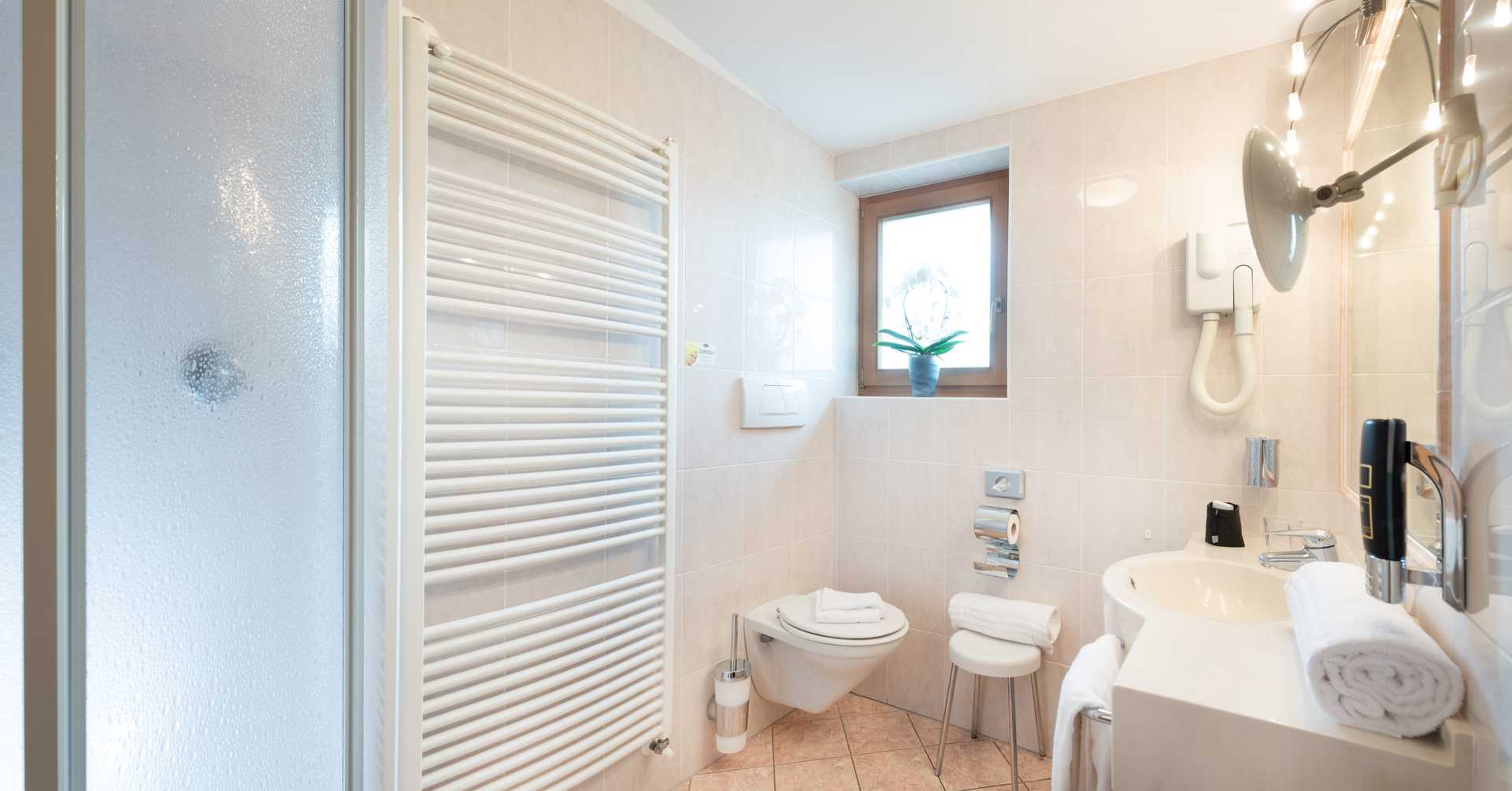 Doppelzimmer Komfort "Gewürztraminer" - Badezimmer