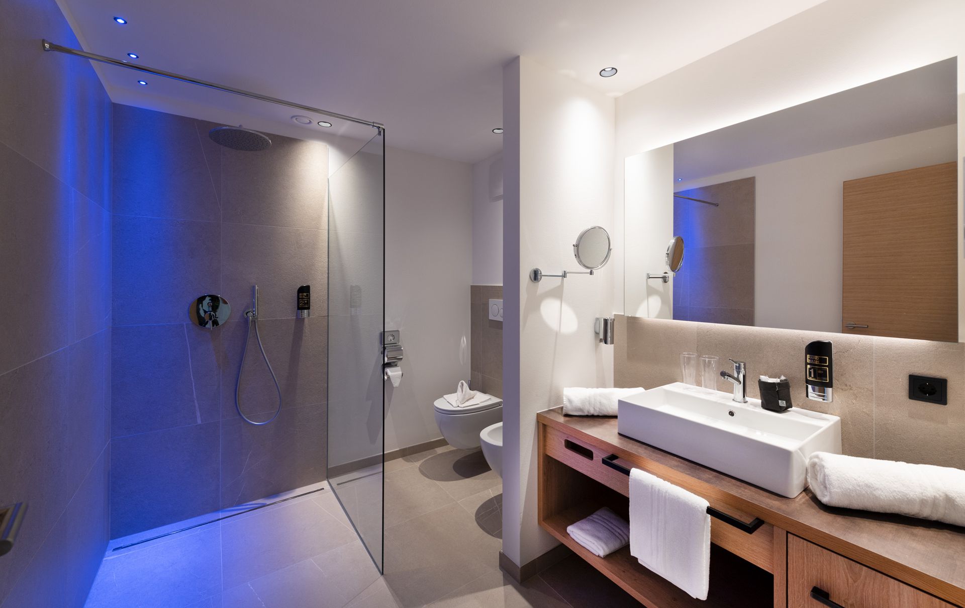 Doppelzimmer Deluxe "Lagrein" - Badezimmer