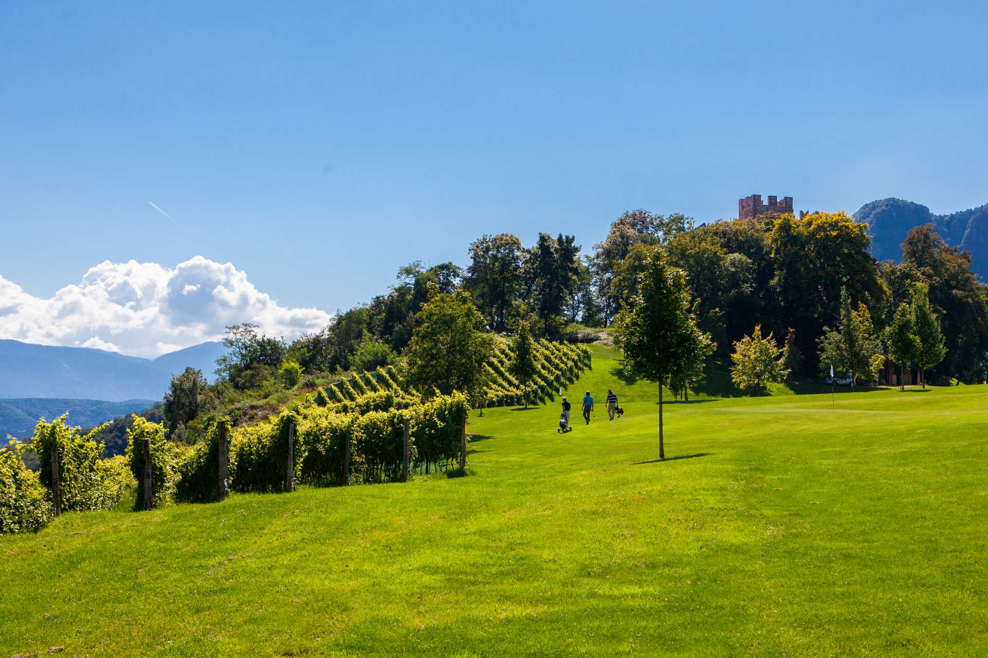 Training centre with a driving range at Freudenstein Castle